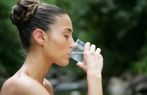 多喝水真的就能減肥嗎