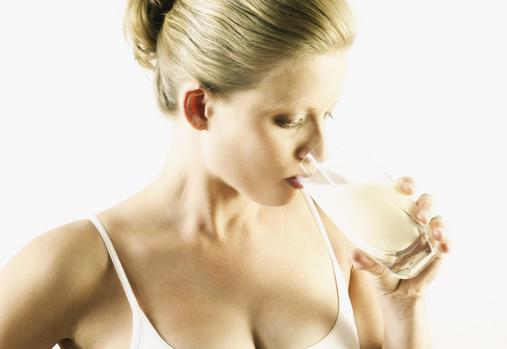 喝牛奶會拉肚子嗎？喝牛奶為什麼會導致腹瀉