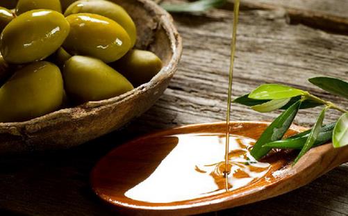 橄欖油的美容作用 橄欖油美容八法