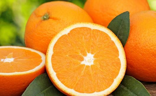 老人吃橘子有什麼好處？會變成「小黃人」嗎？