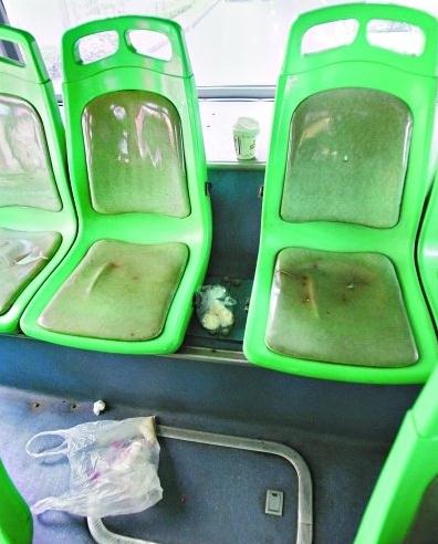 最恐怖公交車早點：韭菜餡包子為最恐怖公交早點，為啥要在車上吃
