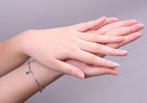 灰指甲的症状-灰指甲的治疗方法