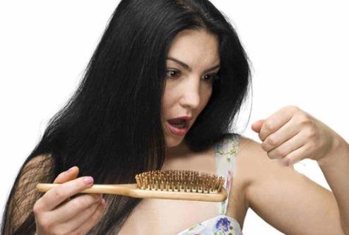 脂溢性脱发怎么办？掉头发是什么原因？人每天掉多少头发正常