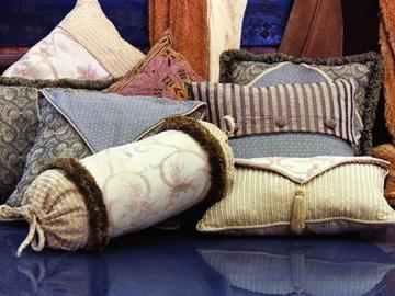清洗枕頭如何保持蓬鬆柔軟-枕頭要經常晾曬殺菌